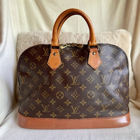 Vintage Authentic Louis Vuitton Monogram Alma - Picture 2 of 14
